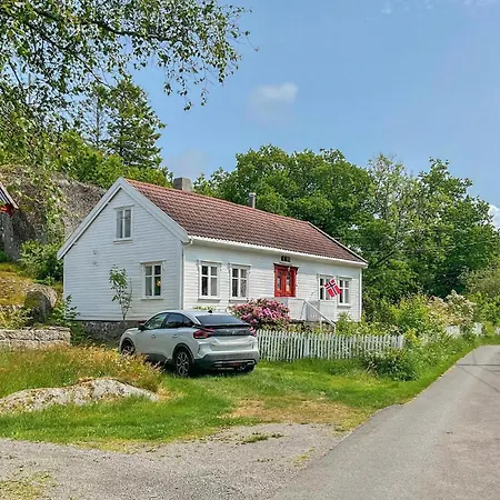 Holiday home 4 Bedroom Pet Friendly In *